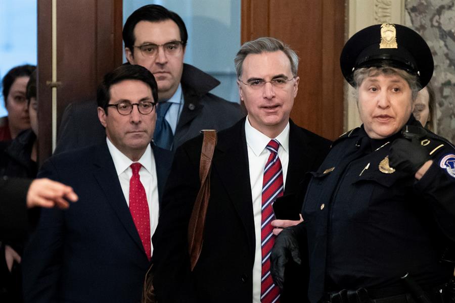 Defensa de Trump cierra su alegato: Es hora de que esto acabe aquí y ahora