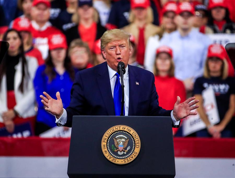 Aumenta intención de voto de hispanos hacia Trump