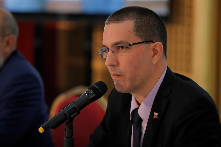Arreaza: Es "poco trascendente" que Europa reciba a Guaidó