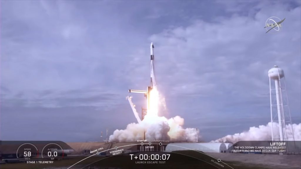 SpaceX lanza cuarto envío de 60 satélites Starlink al espacio