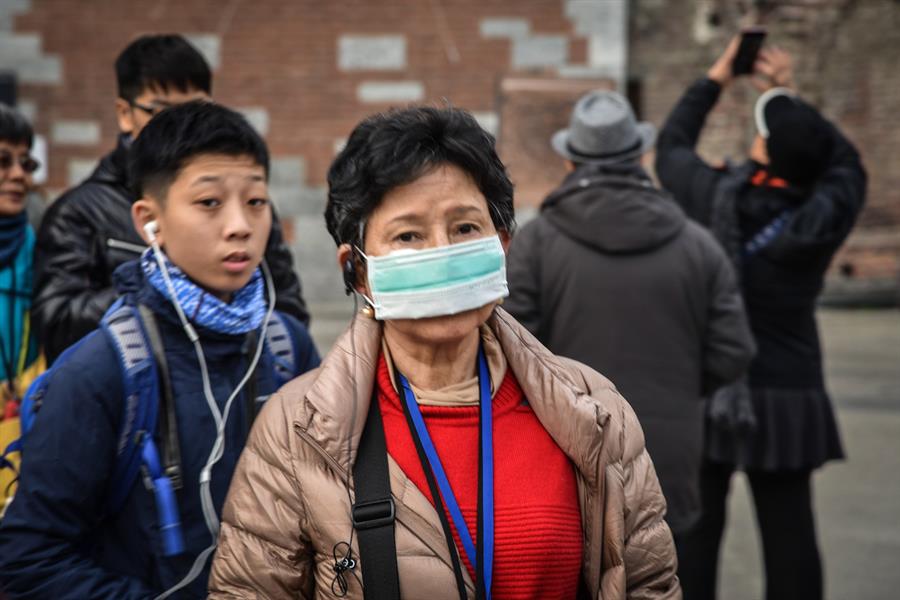 Se eleva a 41 el número de fallecidos por coronavirus en China