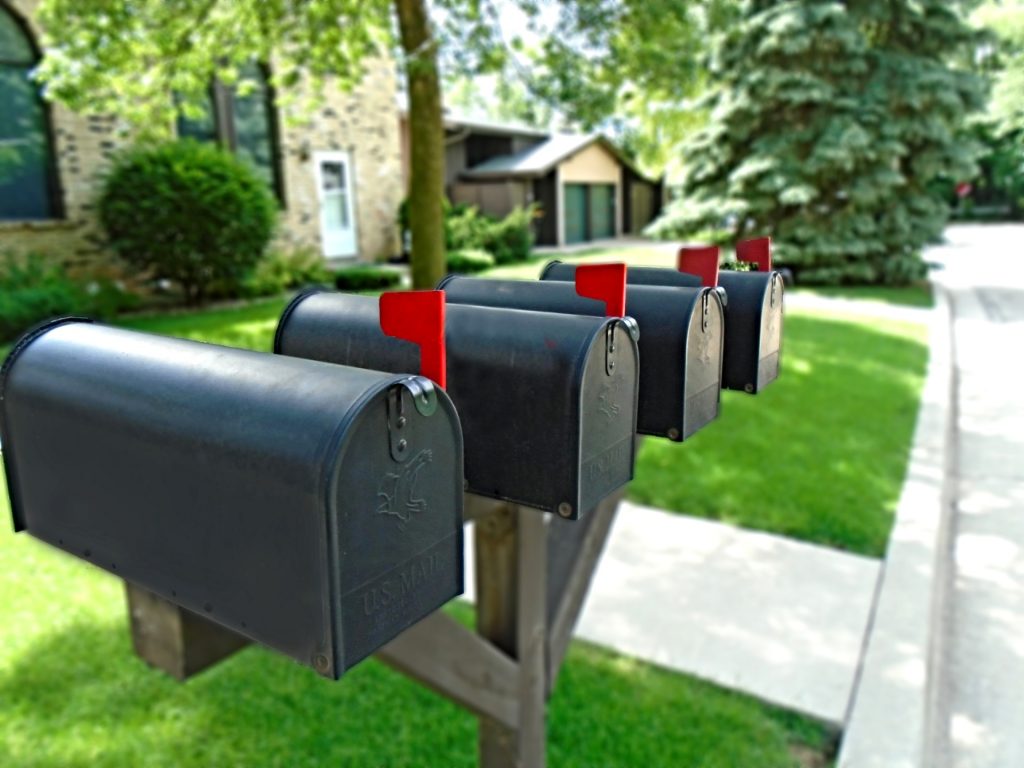 Arrestan a vendedor de eBay por estafar al Servicio Postal