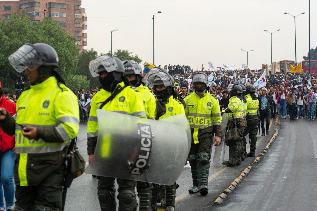 Colombia crea comando para combatir grupos criminales