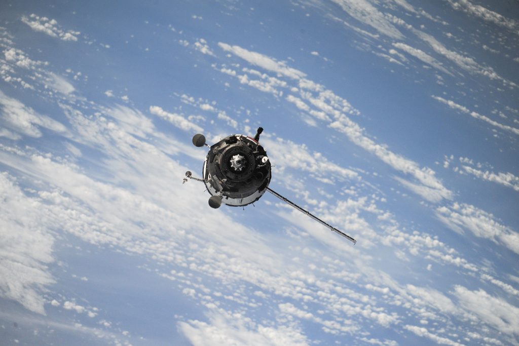 Alerta por posible choque de dos satélites inactivos