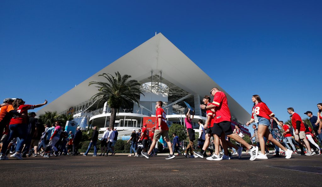 La resaca del Super Bowl congestiona aeropuertos