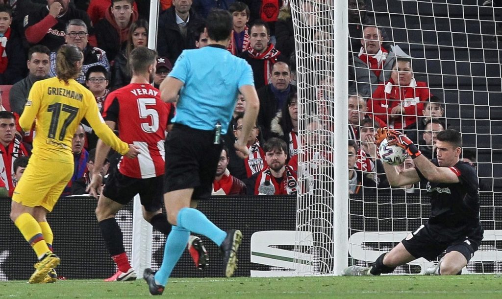 El Athletic de Bilbao sorprende y saca al Barcelona de la Copa del Rey
