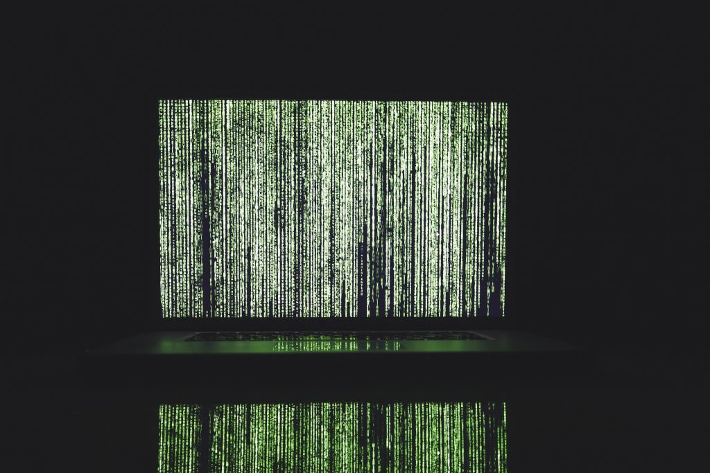 Descubren una red de bots que robó 15 millones de dólares