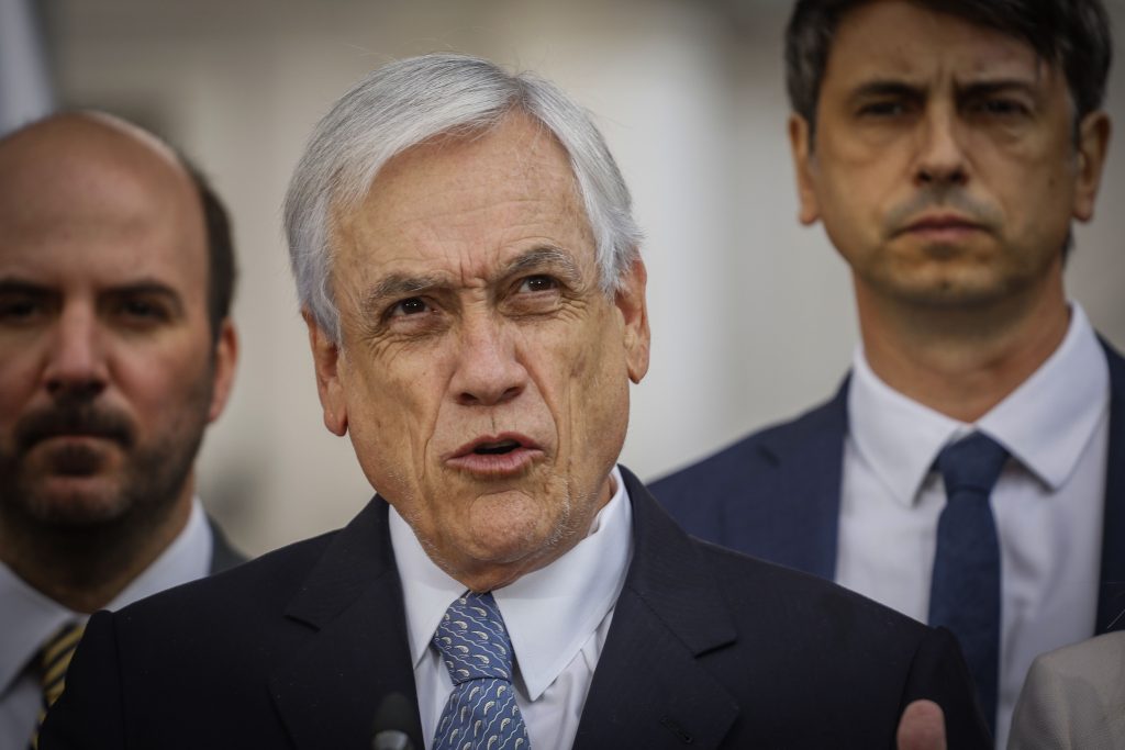 Piñera pide "condenar la violencia" tras los disturbios registrados