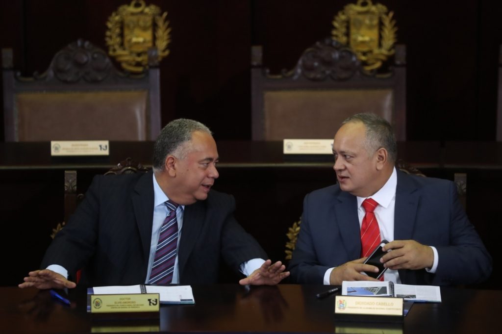 Cabello cifra en 4 millones los milicianos armados para defender el chavismo
