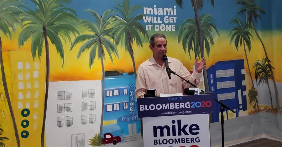 Exalcalde de Miami: Trump es "hipócrita" con cubanos y venezolanos
