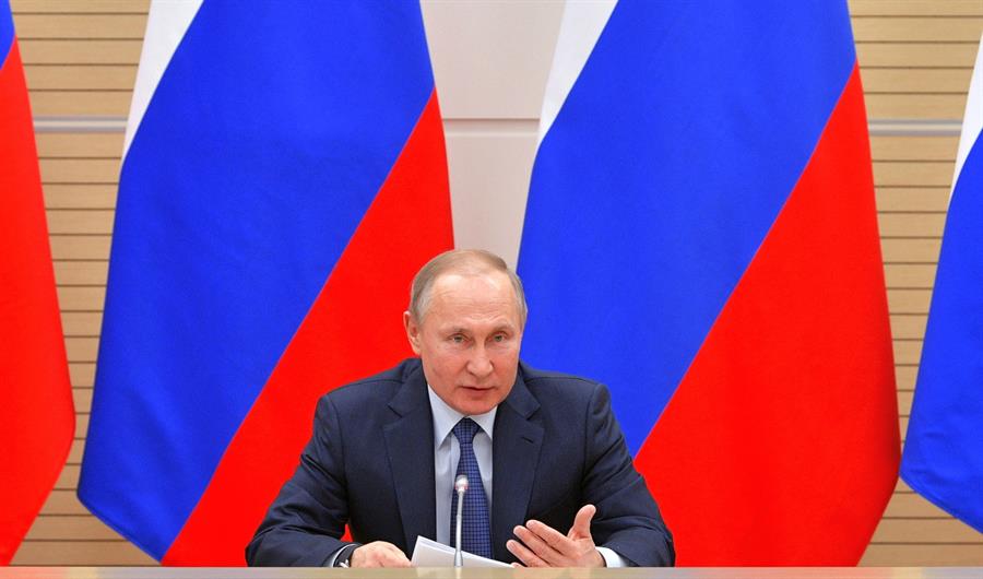 Rusia: sanciones contra Rosneft no afectarán relaciones con Maduro