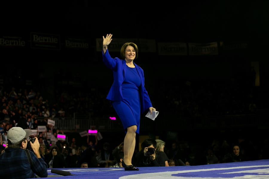 Demócratas buscan favorito en New Hampshire tras caos en Iowa