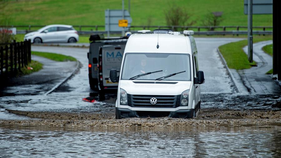 Tormenta Ciara obliga a cancelar decenas de vuelos