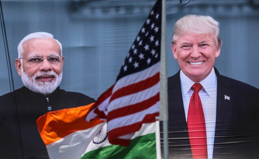 Modi recibe a un Trump cercano ideológicamente pero alejado en lo comercial