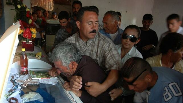 Supremo de EEUU niega demanda contra agente fronterizo por muerte de mexicano