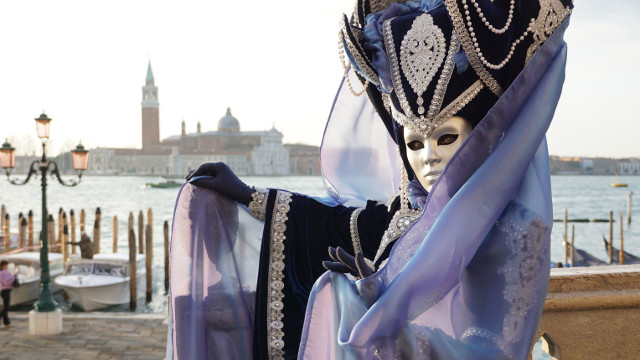 Cancelan carnaval de Venecia por coronavirus