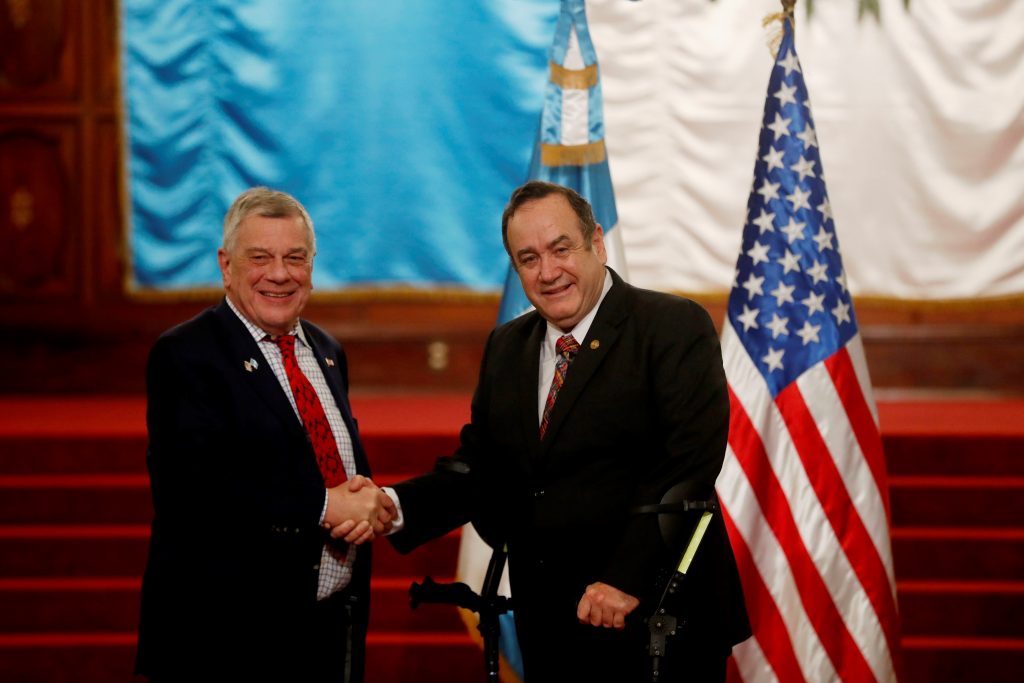 Guatemala y EEUU acuerdan cooperación militar