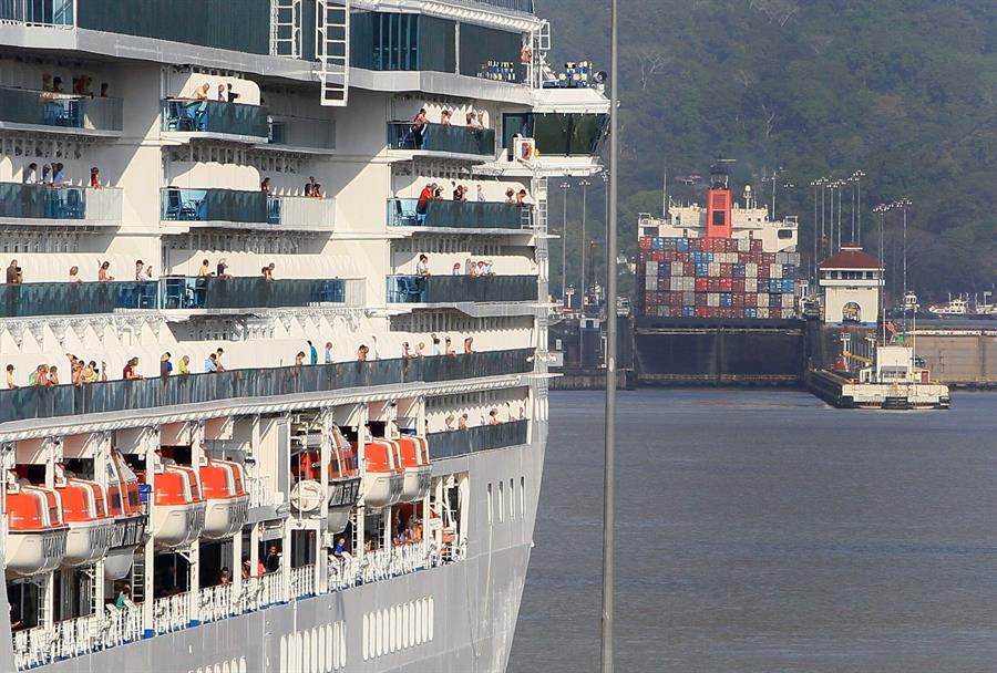 Buque que se dirige a Florida se someterá a control sanitario en Panamá