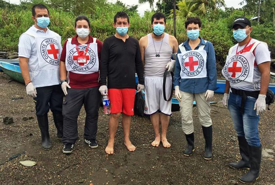 CICR recibe a tres civiles que estaban secuestrados por el ELN en Colombia