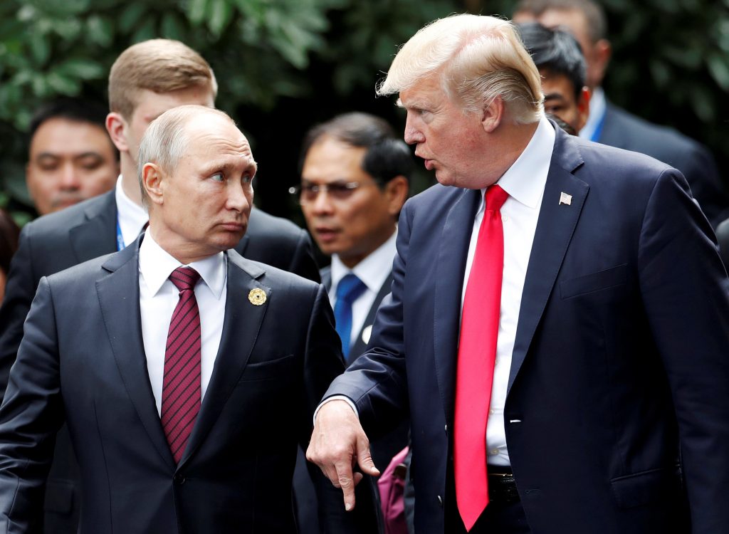 Trump pide a Putin promover "transición" en Venezuela