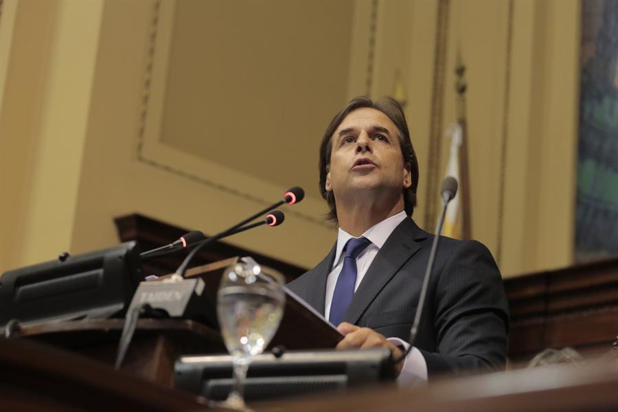 Cambio político, economía y seguridad, ejes del discurso de Lacalle