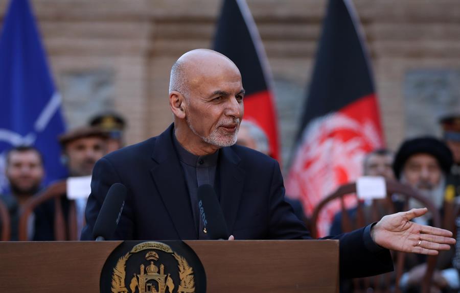 Ghani: EEUU no tiene autoridad para liberar a prisioneros talibanes