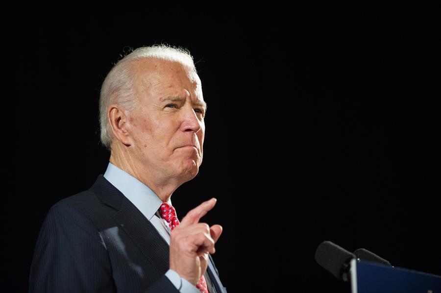 Biden promete impulsar solución permanente para los "soñadores"