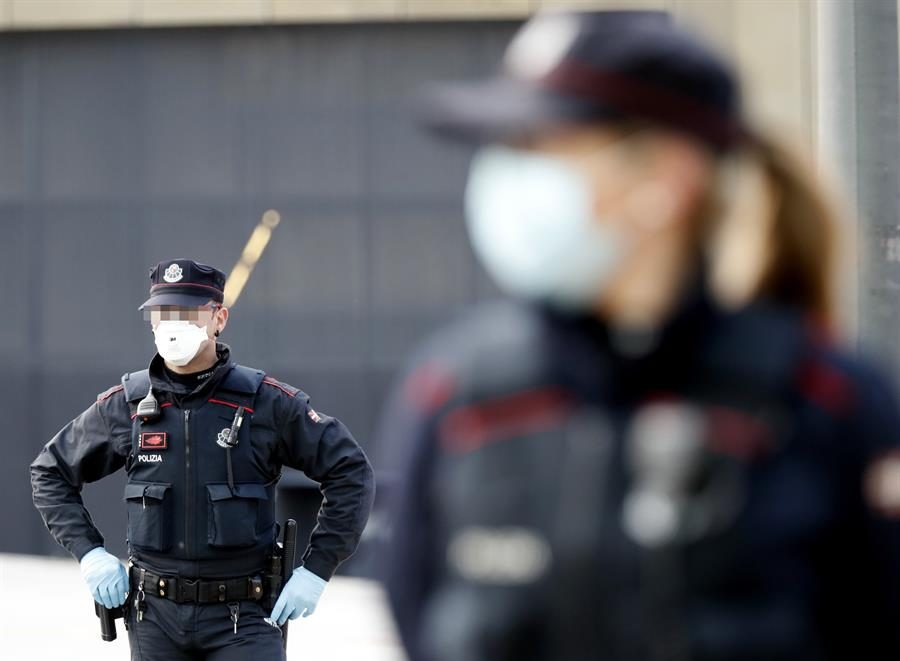 Policía española detecta 12.000 webs para cometer delitos con COVID-19