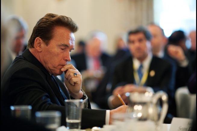 Arnold Schwarzenegger y TikTok se unen para donar comida durante la pandemia