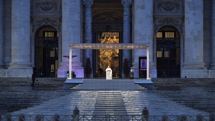 El Papa celebrará por primera vez el Viacrucis en la Plaza de San Pedro