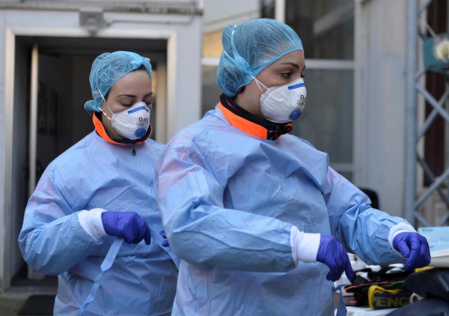 Casos globales de COVID-19 son ya más de 200.000, y más de 8.000 los muertos