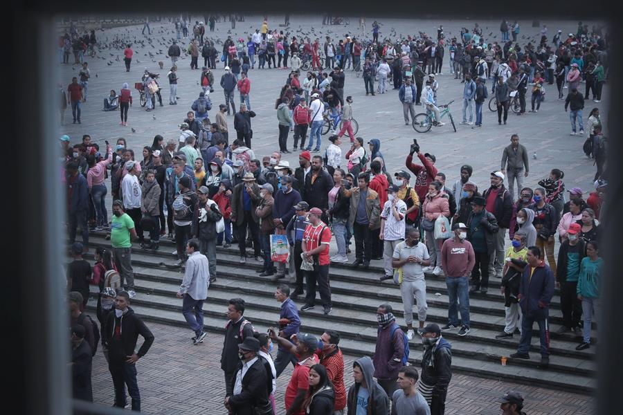 Denuncian desalojos de inmigrantes venezolanos en Bogotá