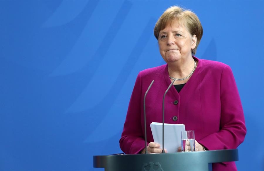 Merkel satisfecha con acuerdo alcanzado por el Eurogrupo