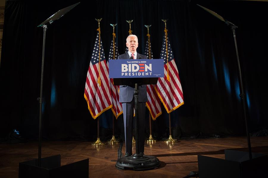 Biden se decanta por nuevo plan de estímulos "mucho mayor"