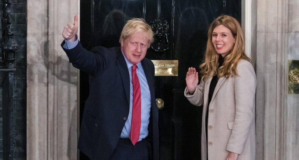 Boris Johnson y su novia son padres de un niño