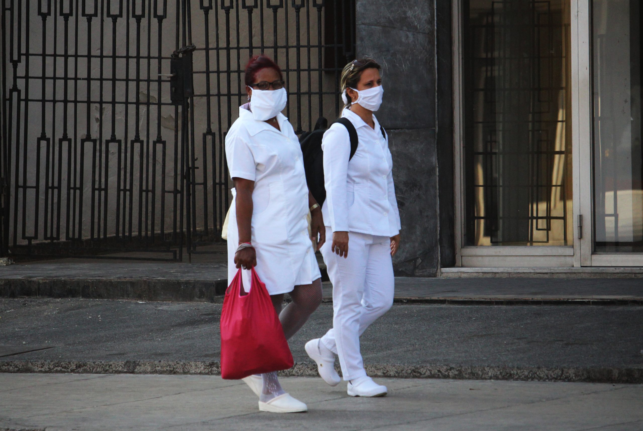 Cuba usa homeopatía para mejorar las defensas ante COVID-19
