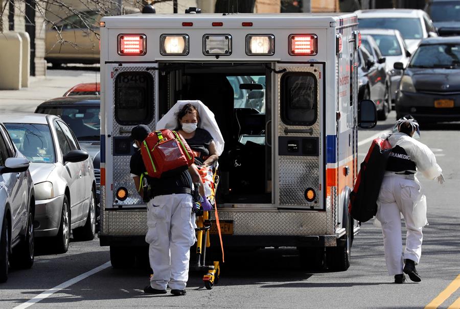 Anciano aparece a 20 km del hospital de New York al que ingresó por coronavirus