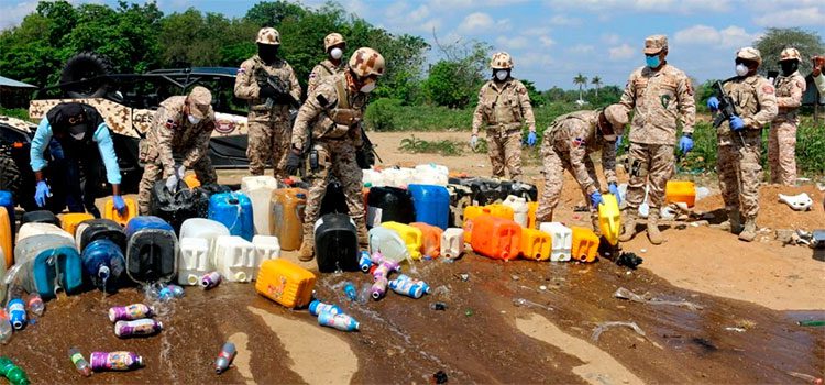Al menos 42 muertos por consumir alcohol adulterado en República Dominicana