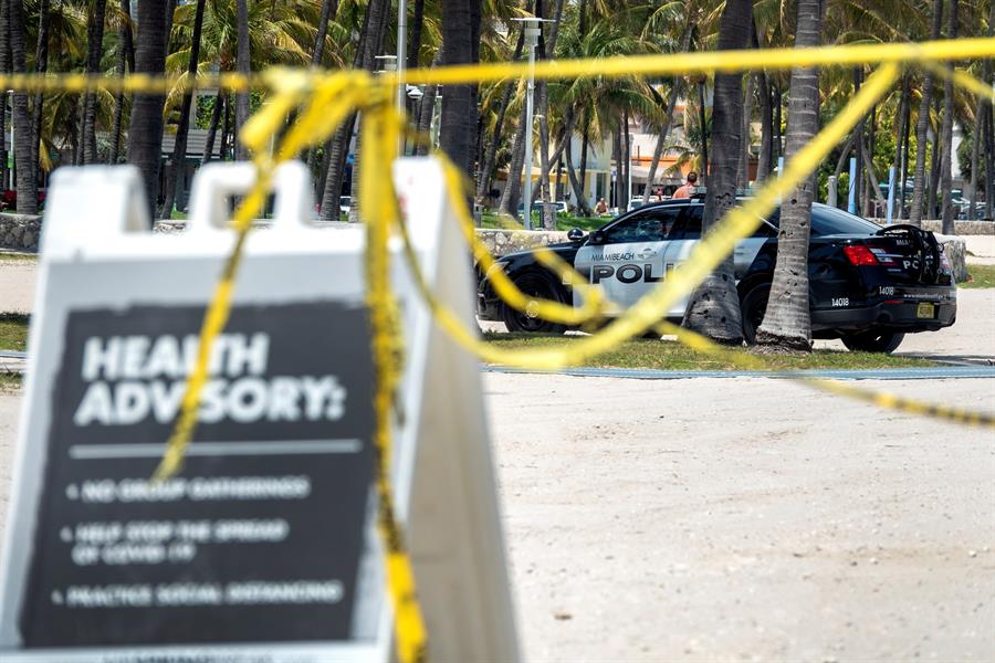 Playas de Miami Beach seguirán cerradas hasta junio