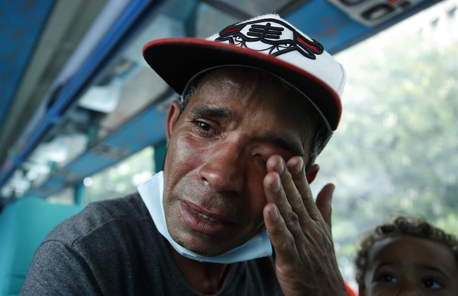 El llanto marca la despedida de los venezolanos de Cali