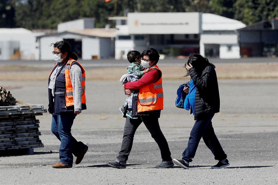 Cancelan por una semana la deportación de guatemaltecos desde Estados Unidos