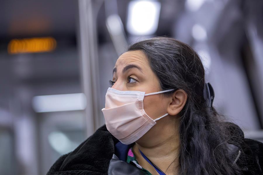 COVID-19 azota metro de Nueva York, con 41 empleados muertos y miles aislados