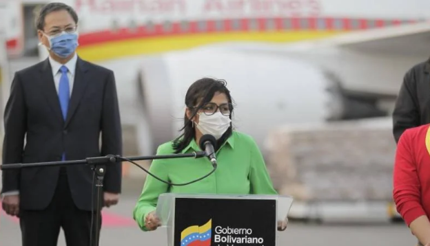 Maduro prolonga 30 días el estado de alarma en Venezuela