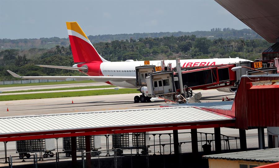 Cuba recibe 140 ciudadanos varados en EEUU por la COVID-19