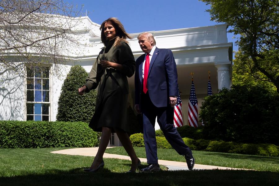 Melania Trump ante la sorpresa de una segunda biografía