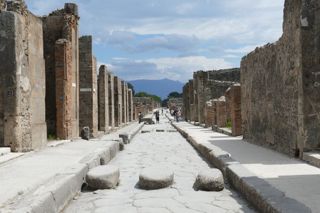 Descubren una perfumería de la época romana en Italia