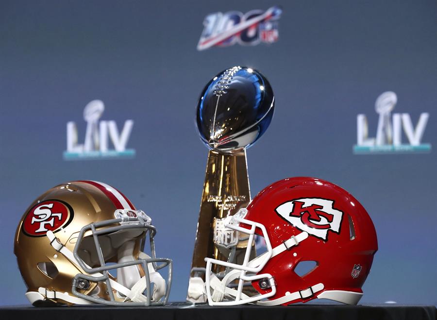 Jugador de la NFL demanda a aerolínea por sufrir agresión sexual en avión