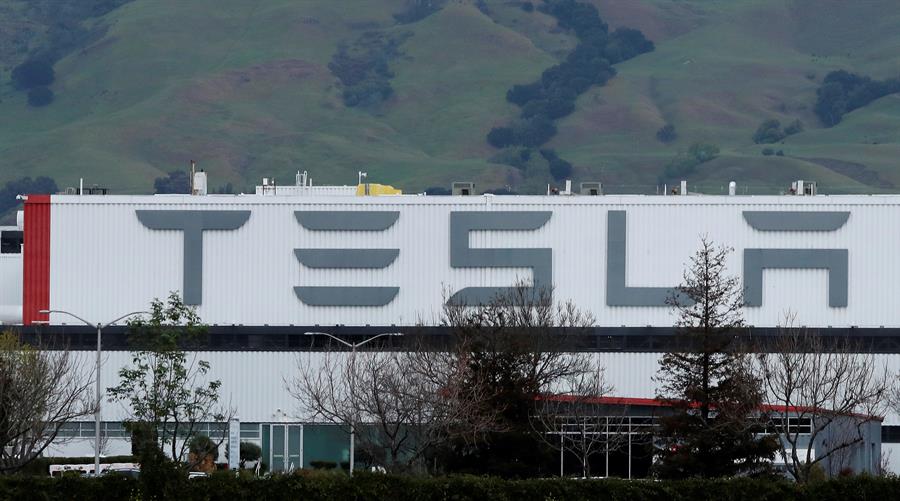 Tesla amenaza con mudar su sede de California a Nevada o Texas