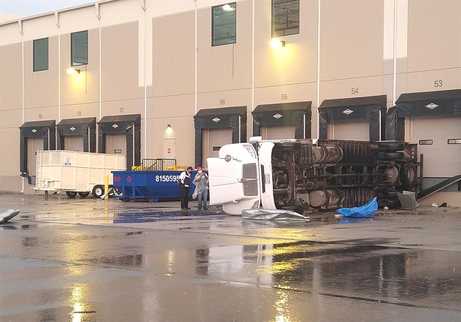 Tornado en estado de Nuevo León causó 2 muertos