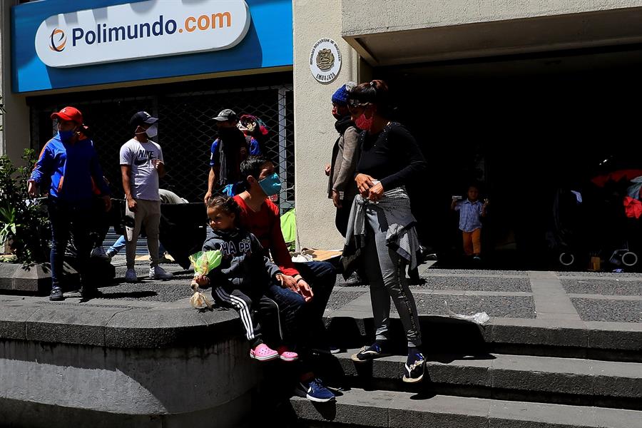 Más de 17.000 venezolanos registrados en Consulado de Quito para repatriación